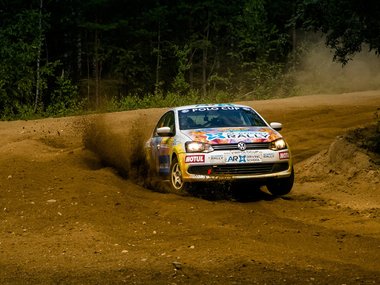 slide image for gallery: 17065 | Шрамы в памяти, или Второй подряд подиум в Volkswagen Polo Cup. Песок
