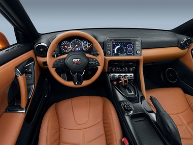 slide image for gallery: 20900 | Nissan GT-R