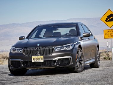 slide image for gallery: 23350 | BMW M760