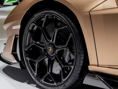 slide image for gallery: 27969 | Lamborghini Aventador SVJ Roadster
