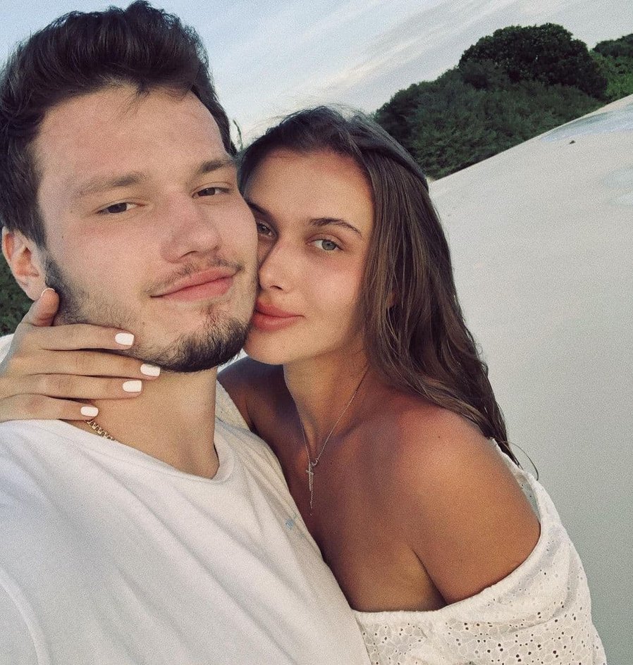 Елизавета Федотова и Михаил Сергачев Елизавета Федотова и Михаил Сергачев