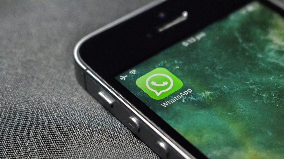 WhatsApp теперь умеет принимать сообщения из других мессенджеров