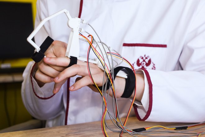 Экзоскелет точно воссоздает функции человеческой руки Экзоскелет точно воссоздает функции человеческой руки