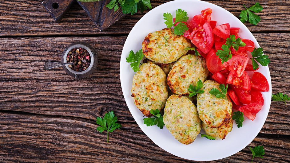 Котлеты из кабачков, приготовленные по простому рецепту в духовке