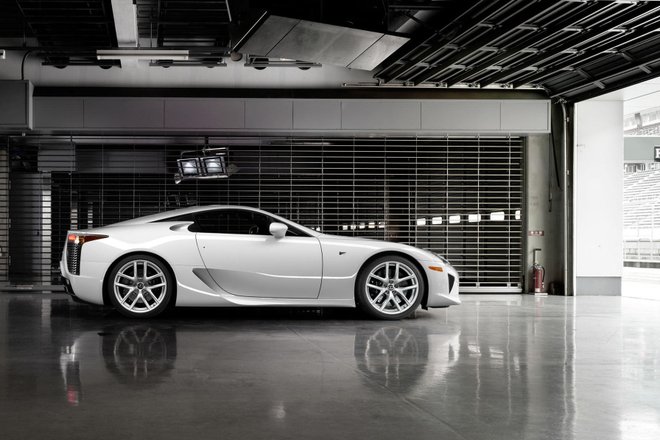 Lexus LFA I 2009 - 2013 Купе