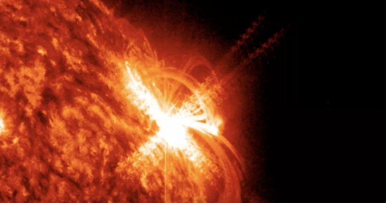 Вспышка связана с активностью солнечного пятна AR 3234. Фото: NASA