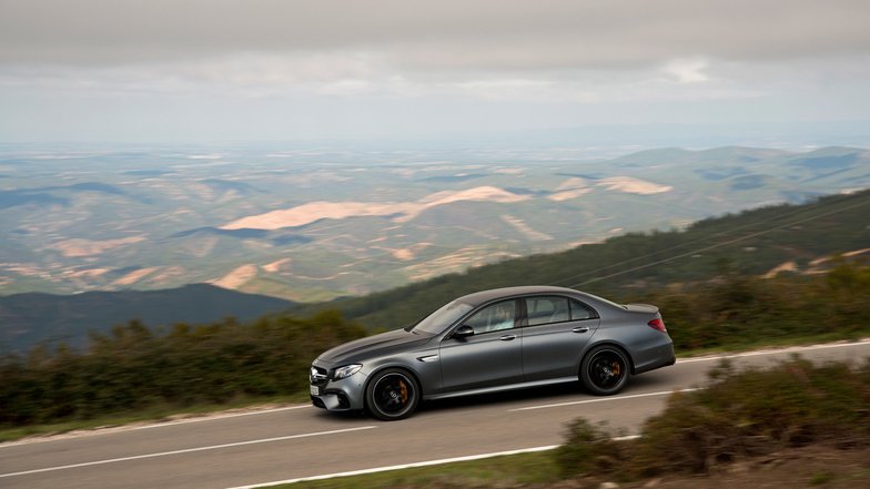 slide image for gallery: 23318 | Mercedes-AMG E63 S