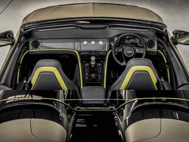 slide image for gallery: 28438 | Bacalar Car One