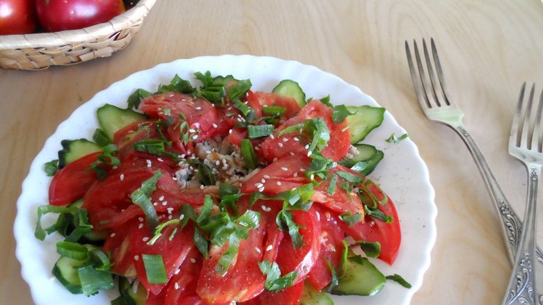 10 вкуснейших салатов со скумбрией на зиму