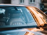 Автомобиль стекло
