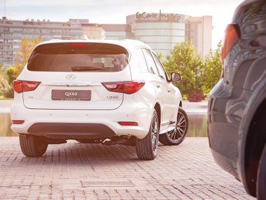 slide image for gallery: 24529 | Infiniti QX60