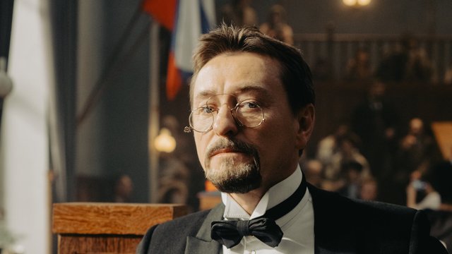 Сергей Безруков в сериале «Плевако»