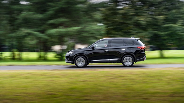 slide image for gallery: 26465 | Mitsubishi Outlander