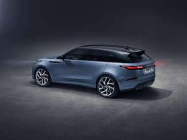 slide image for gallery: 24553 | Range Rover Velar SVAutobiography Dynamic 2