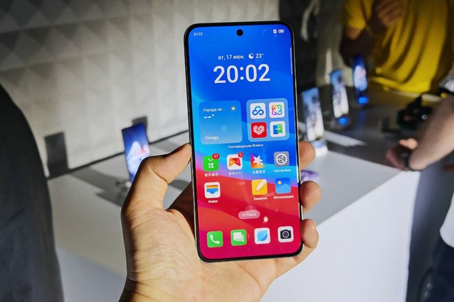 Смартфон realme с батареей 10 000 мАч Смартфон realme с батареей 10 000 мАч