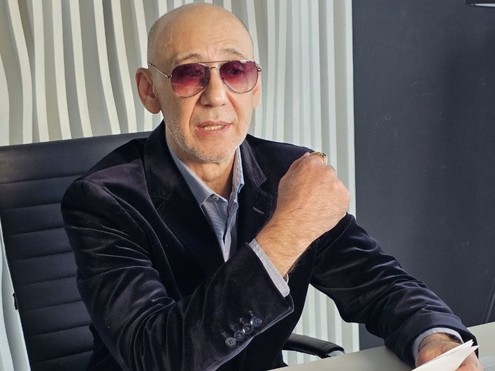 Роман Цветков, психолог и регрессолог Роман Цветков, психолог и регрессолог