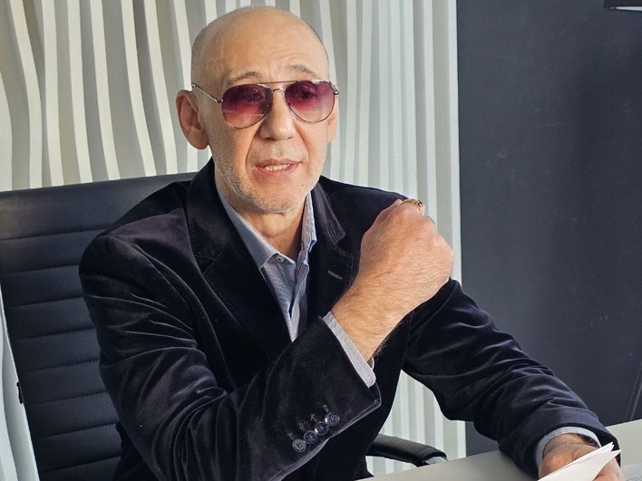 Роман Цветков, психолог и регрессолог Роман Цветков, психолог и регрессолог
