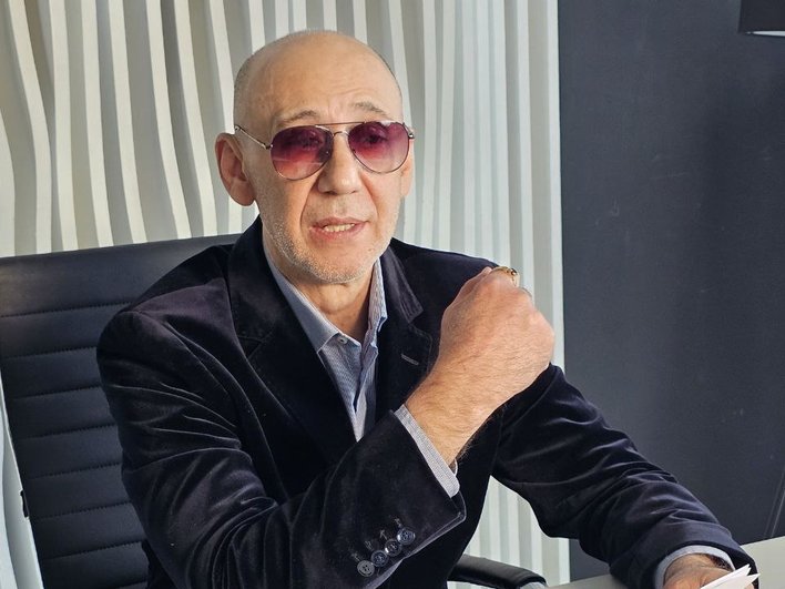 Роман Цветков, психолог и регрессолог Роман Цветков, психолог и регрессолог