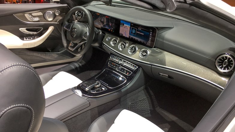 slide image for gallery: 23381 | Кабриолет Mercedes-Benz E-класса