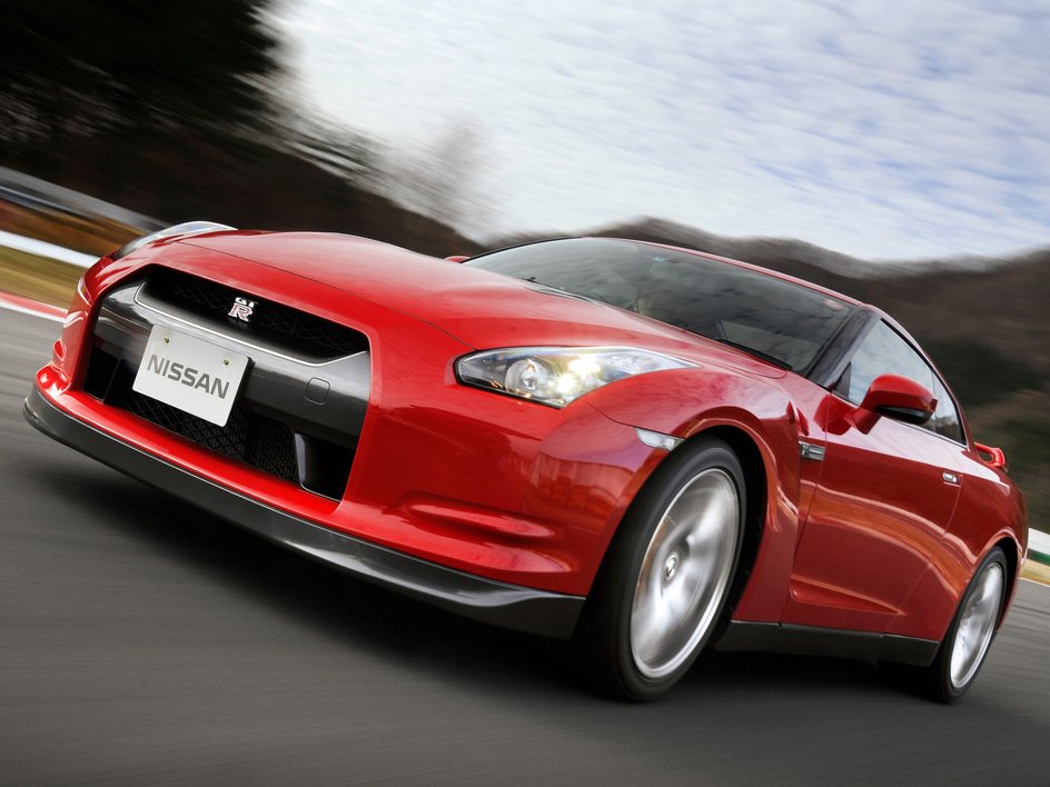 Nissan GT-R (R35), 2007-н.в. Nissan GT-R (R35), 2007-н.в.