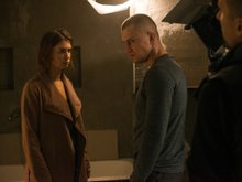 Агата Муцениеце и Павел Прилучный на съемках сериала «В клетке» Агата Муцениеце и Павел Прилучный на съемках сериала «В клетке»