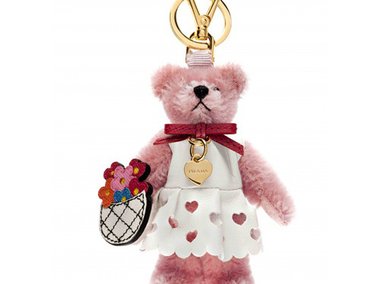 Slide image for gallery: 1703 | Брелок с розовым медведем Prada
