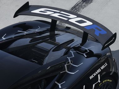 slide image for gallery: 26365 | McLaren 620R