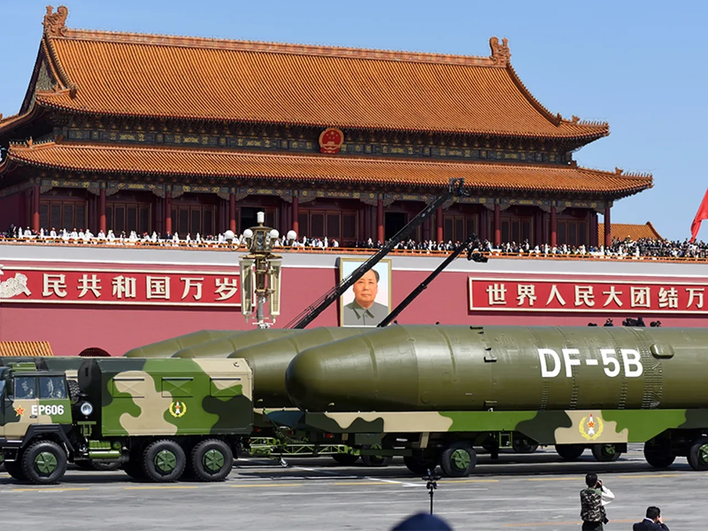 DF-5B: новая межконтинентальная ракета с дальностью 12 000 км