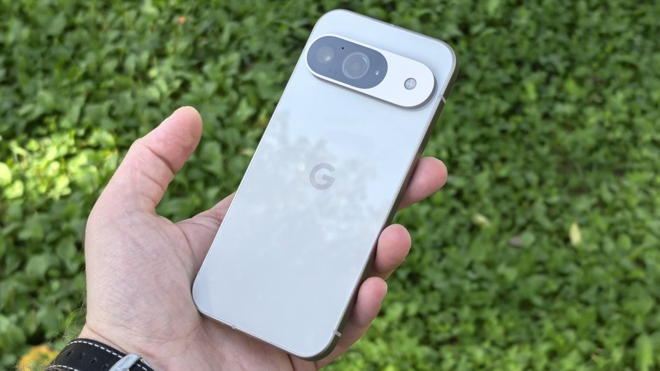 Смартфон Google Pixel 9