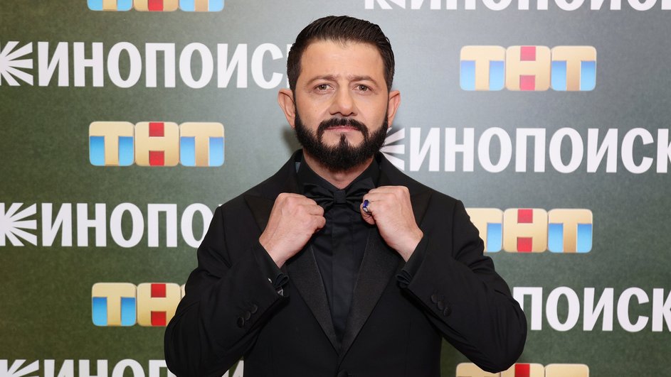 михаил галустян