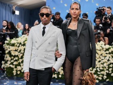 Фаррелл Уильямс и Хелен Ласичан на Met Gala Фаррелл Уильямс и Хелен Ласичан на Met Gala