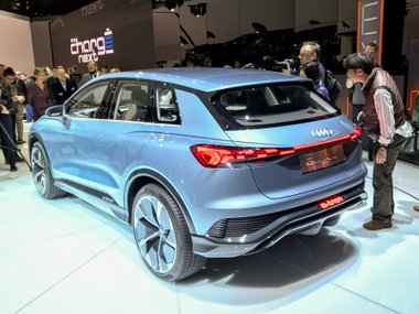slide image for gallery: 24178 | Audi Q4 e-tron
