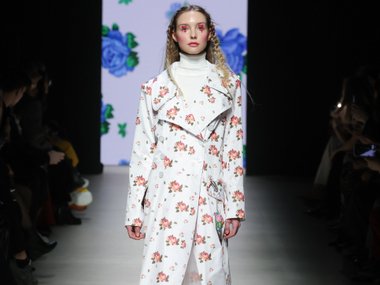 Novikova (источник фото: https://moscowfashion.ru) Novikova (источник фото: https://moscowfashion.ru)