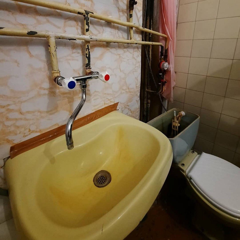 До и после: 6 убитых ванных комнат, из которых получились красивые интерьеры