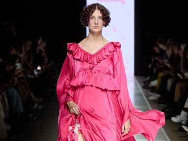 Paseshnic (источник фото: moscowfashion.ru) Paseshnic (источник фото: moscowfashion.ru)