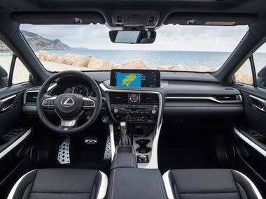 slide image for gallery: 25139 | Lexus RX