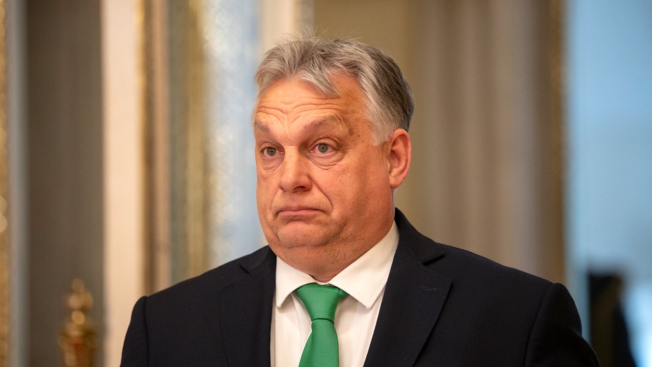 В Football Manager нашли профиль премьер-министра Венгрии. В игре у него максимум агрессии и минимум интеллекта