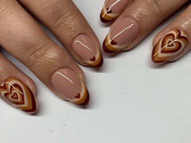 Карамельные шоколадные ногти