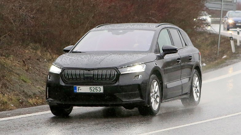 slide image for gallery: 25757 | Skoda Enyaq