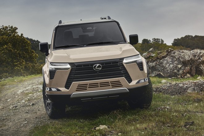 Lexus GX 2023