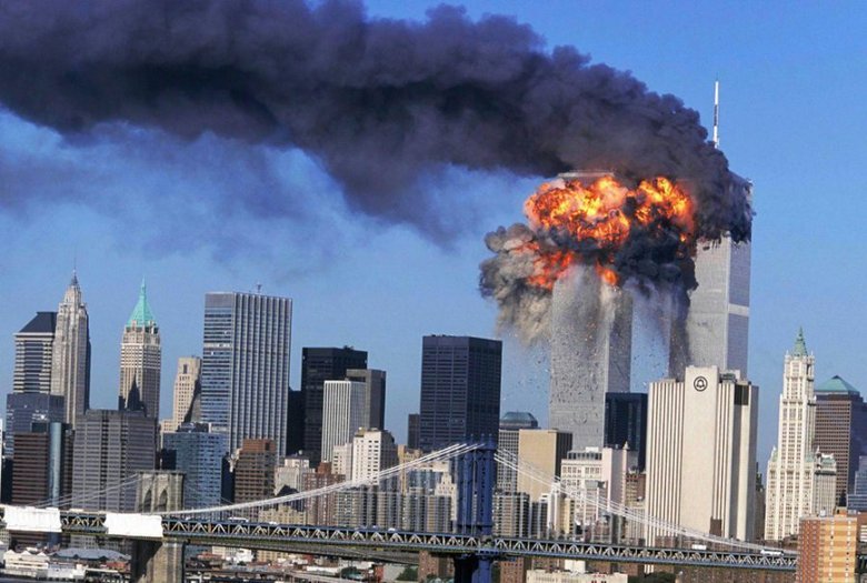 Нападение на США 11 сентября 2001 года породило множество конспирологических теорий. Изображение: YouTube