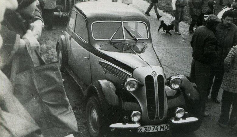 Восточногерманские BMW 321 второй половины 1940-х работали в частных руках вплоть до 1980-х. Правда, как правило, уже на волговских агрегатах