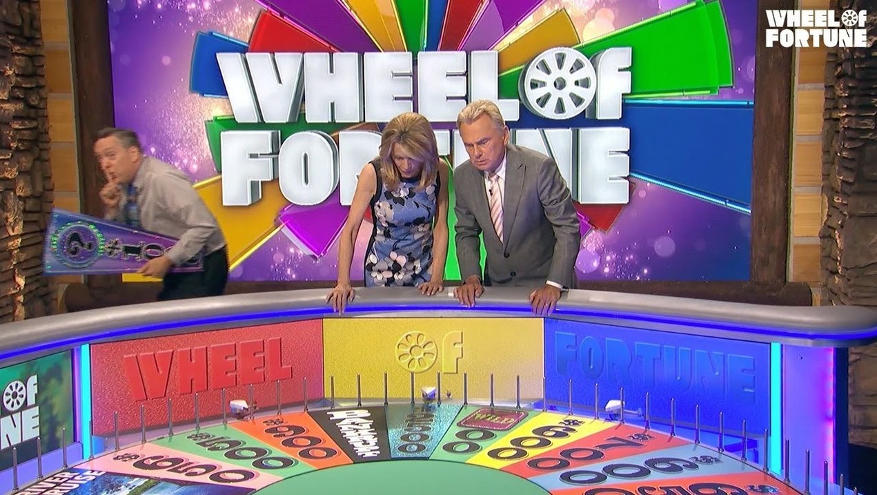 Grand slam wheel of fortune 2024. Колесо фортуны американское шоу. Колесо фортуны передача США. Телевикторина Wheel of Fortune. Колесо фортуны игра США.