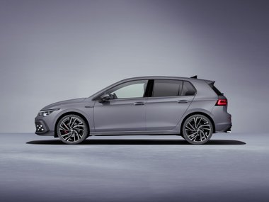 slide image for gallery: 25701 | Volkswagen Golf GTD
