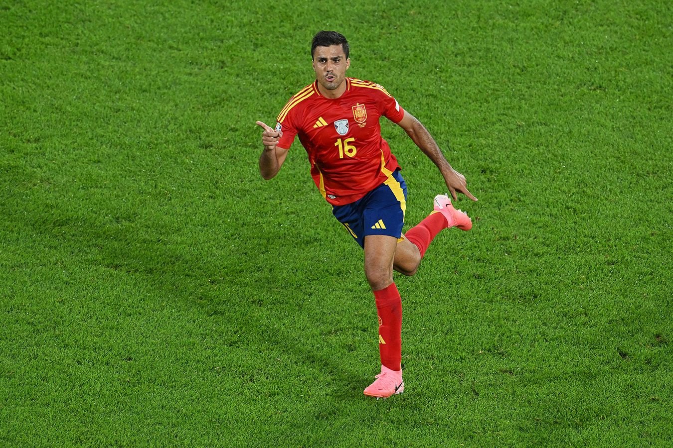 Родри признан лучшим игроком матча Испания — Грузия на Евро-2024