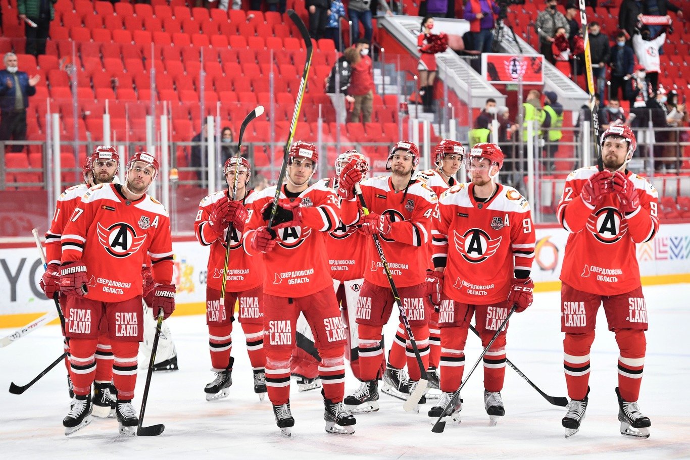 «Автомобилист» одержал вторую подряд победу в КХЛ, обыграв «Адмирал»