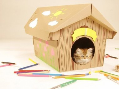 Slide image for gallery: 4070 | Комментарий «Леди Mail.Ru»: картонный домик для кошек собирается вручную и не требует клея