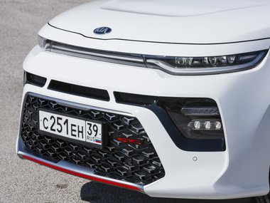 slide image for gallery: 24425 | Kia Soul GT Line