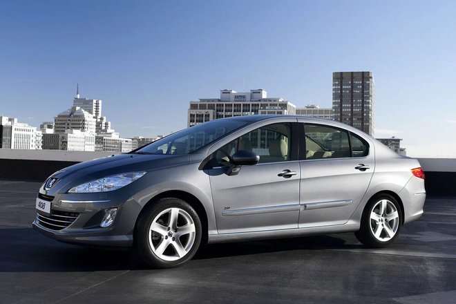 Названы девять минусов Peugeot 408 российской сборки Названы девять минусов Peugeot 408 российской сборки