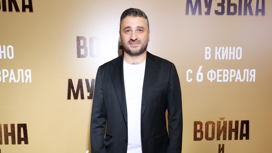 Сарик Андреасян на премьере фильма «Война и музыка», фото: пресс-служба Сарик Андреасян на премьере фильма «Война и музыка», фото: пресс-служба